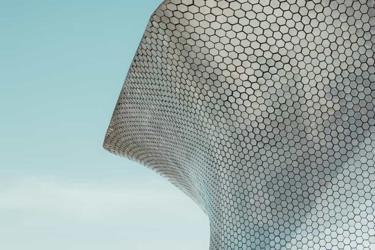 Giải Mã “Mã Gen” Bệnh Tật Nan Y Qua Lăng Kính Manh Phái Bát Tự